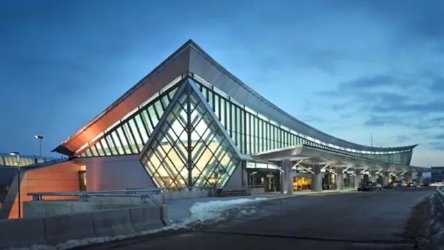 Buffalo Niagara International Airport (BUF)