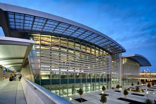 Sacramento International Airport (SMF)